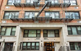 444 E 87 ST