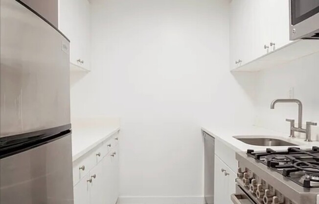 65 4 AVE