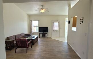 3 beds, 2.5 baths, $1,700