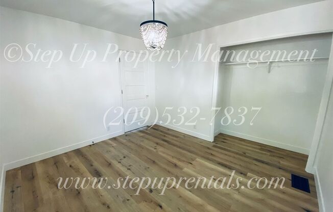 2 beds, 1 bath, 1,080 sqft, $1,795, Unit House