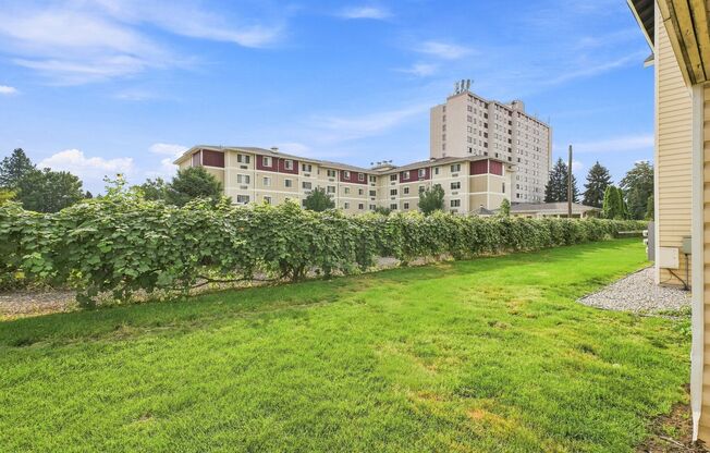 2 beds, 2 baths, 1,140 sqft, $1,495
