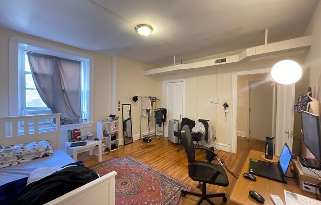 2 beds, 1 bath, 1,400 sqft, $1,495, Unit 4530-C21