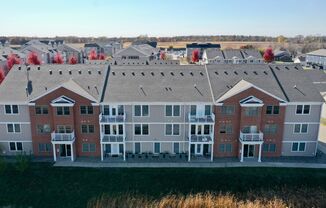 2 beds, 2 baths, 1,038 sqft, $1,140, Unit 303