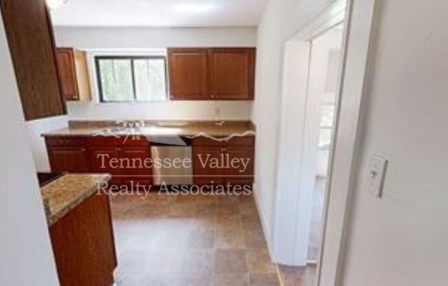 3 beds, 2.5 baths, $1,800