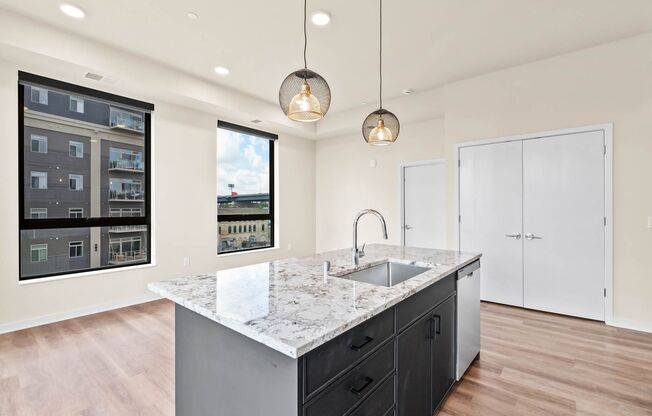 2 beds, 1 bath, 945 sqft, $2,250, Unit 108