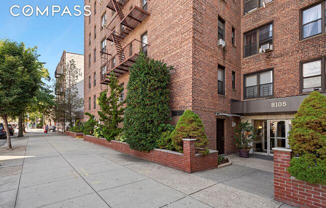 8105 4 AVE