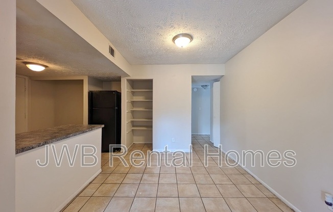 7201 ARLINGTON EXPY 