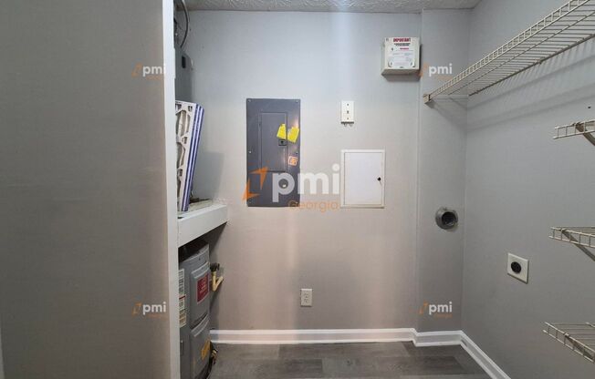 2204 FAIRINGTON VLG DR