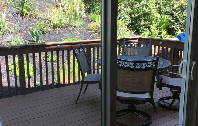 3BD/2.5BA Town Home For Rent - Conshohocken