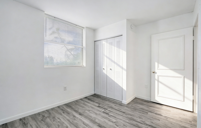 Bedroom Space 7 (Web Quality) - Vista Shores