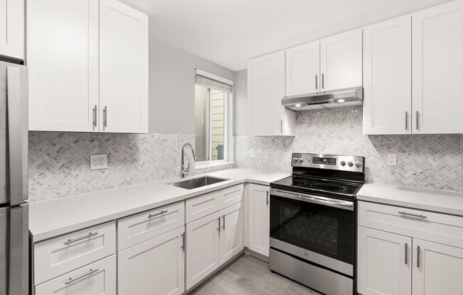 230 12th Avenue (389r)*