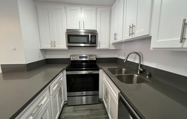 1 bed, 1 bath, 600 sqft, $1,798, Unit 215