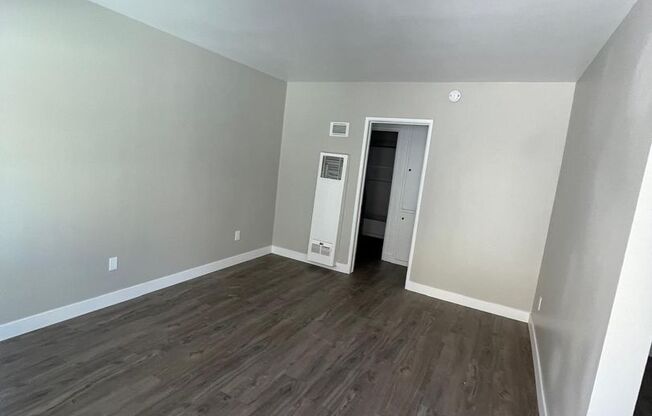 1616 Cherry Lane