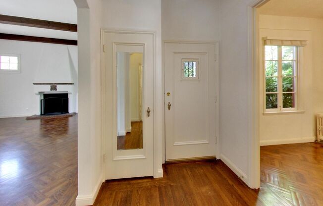 146 West 3rd Avenue (1368r)