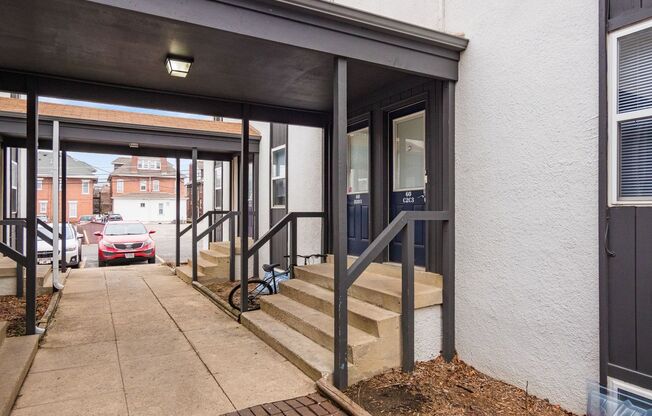 1 bed, 1 bath, $970, Unit 60 E2