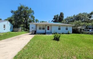 205 Henry Street Pensacola, FL 32507 Ask us how you can rent this home without paying a security deposit through Rhino!