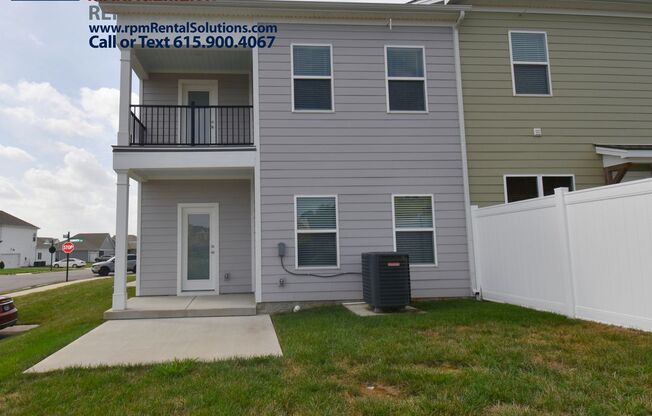 3 beds, 2.5 baths, $1,950