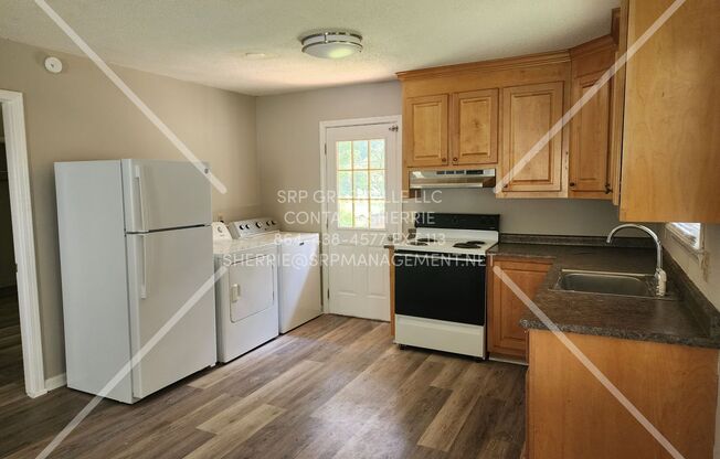 2 beds, 1 bath, $1,225