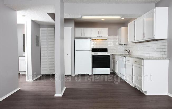 1717 N VASSAR 203
