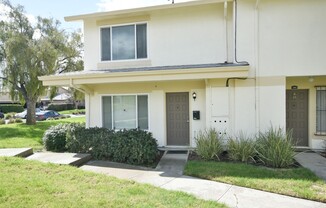 Bright Updated 2 Bedroom 1.5 Bath North San Jose Condo