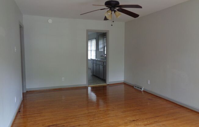 3 Bedroom 1.5 Bath Duplex with Central Air and Gas Heat
