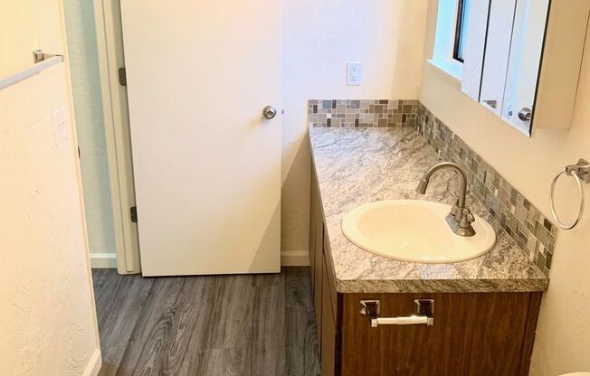 2 beds, 1 bath, 820 sqft, $1,550, Unit 1522D