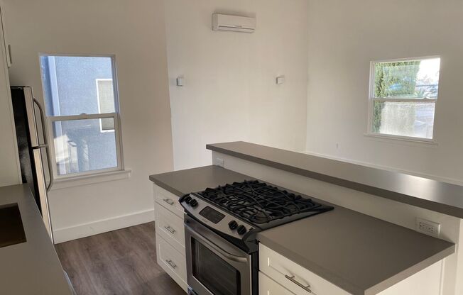 1 bed, 1 bath, 800 sqft, $2,900, Unit 16