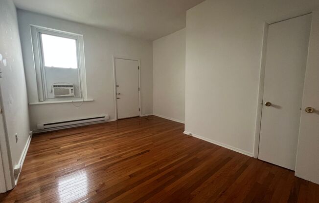 3217-3223 Brereton Street