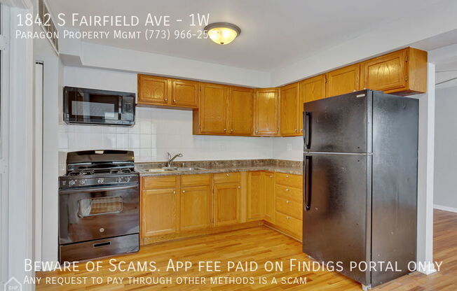 1842 S FAIRFIELD AVE