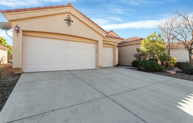 4 Bedroom Single Story in Southern Highlands Coming Soon