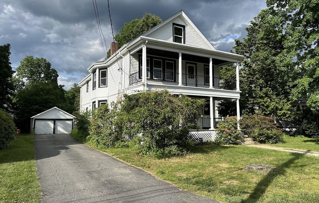 34 POND ST