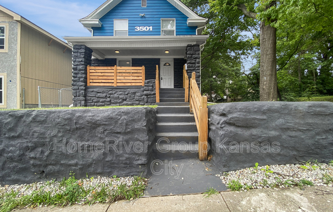 3501 E 34 ST