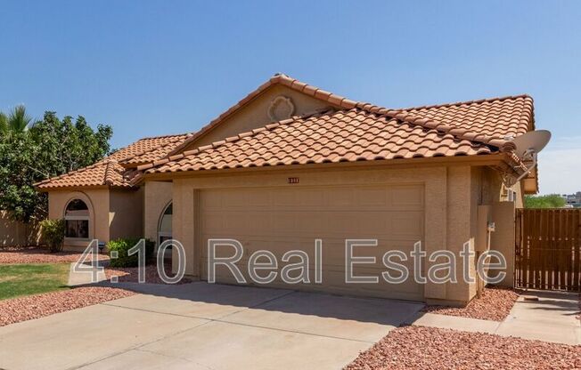 2381 W REDWOOD DR