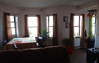 1 bed, 1 bath, $2,500, Unit 5