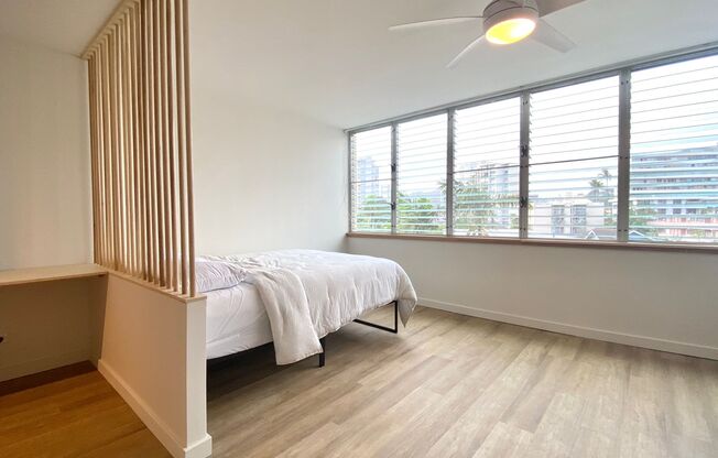 Renovated Studio - Utilities INCLUDED Available in Punahou Gardens!!