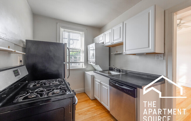 4218 N Clark St, Chicago IL