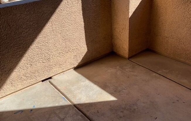 2 beds, 2 baths, $1,400, Unit Unit 2127, Bldg 32