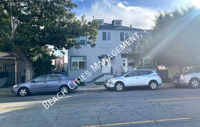 1916 MAGNOLIA AVE