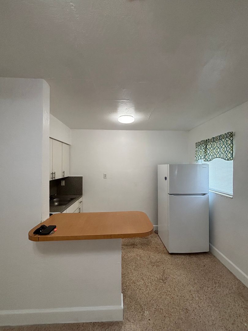 1 Bed/ 1 Bath in the Heart of Miami!