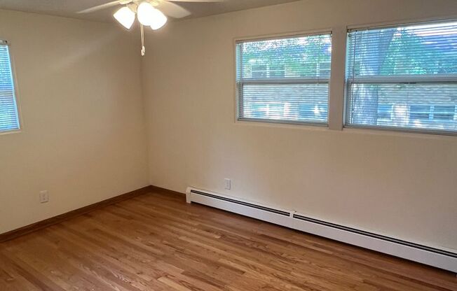 3 beds, 1.5 baths, 1,080 sqft, $2,150, Unit 22A