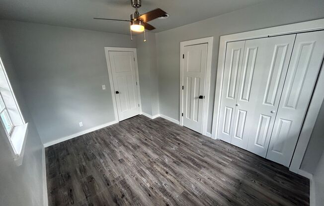 2 beds, 1 bath, 700 sqft, $975