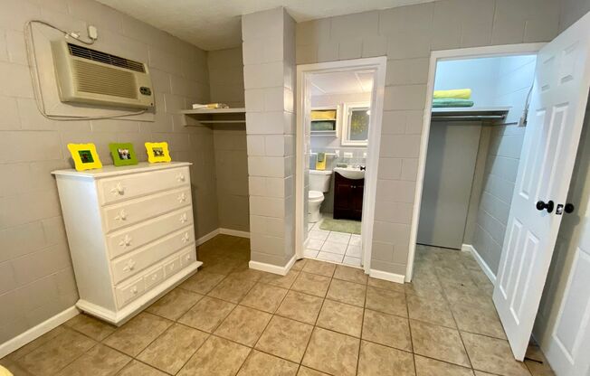 1 bed, 1 bath, $900