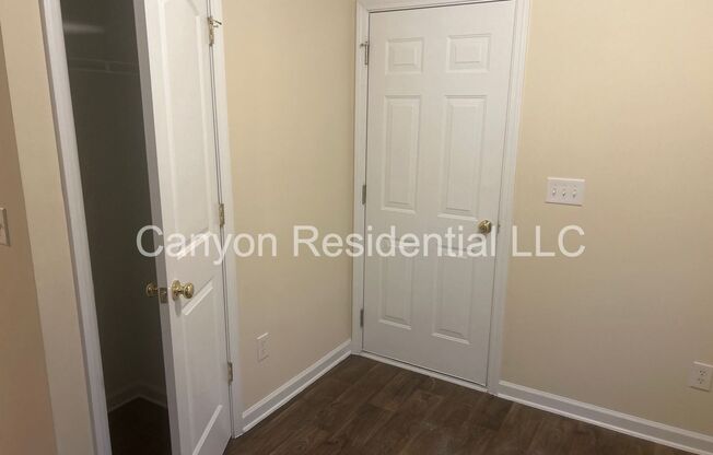 3 beds, 2.5 baths, $1,750