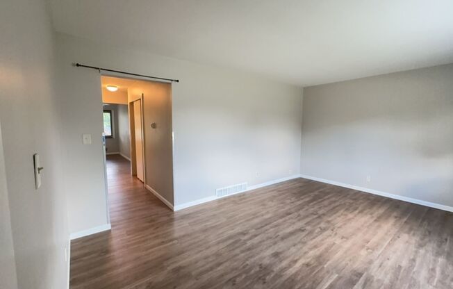 2 beds, 1 bath, 900 sqft, $1,500, Unit APT#2