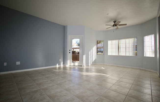 2 beds, 2 baths, $1,900, Unit 611