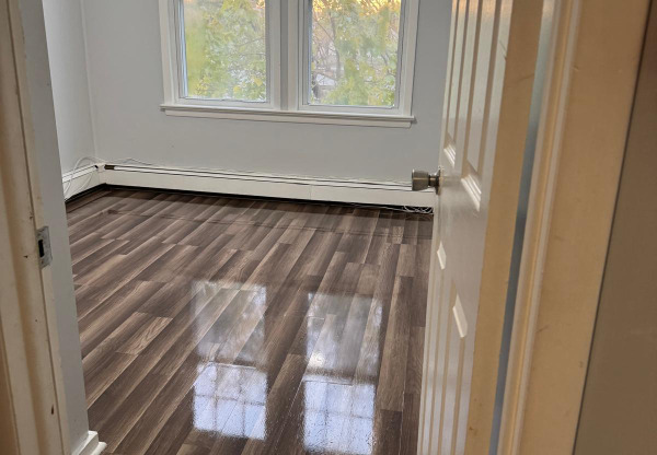 7 Story Ct, Bayonne NJ