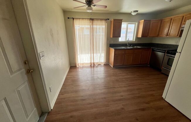 3 beds, 2 baths, $1,500