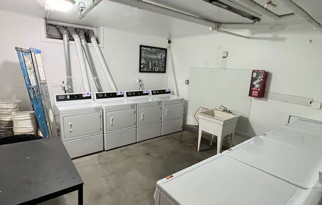 1 bed, 1 bath, $1,600, Unit 410