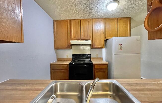 2 beds, 1.5 baths, 1,182 sqft, $1,150, Unit 3010 A Trenton