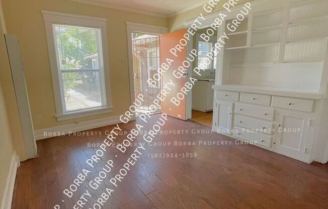 1348 CEDAR AVE